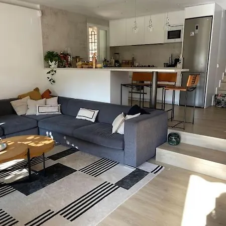 Wonderful House Near Barcelona Apartment
