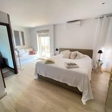 Wonderful House Near Barcelona Apartment *